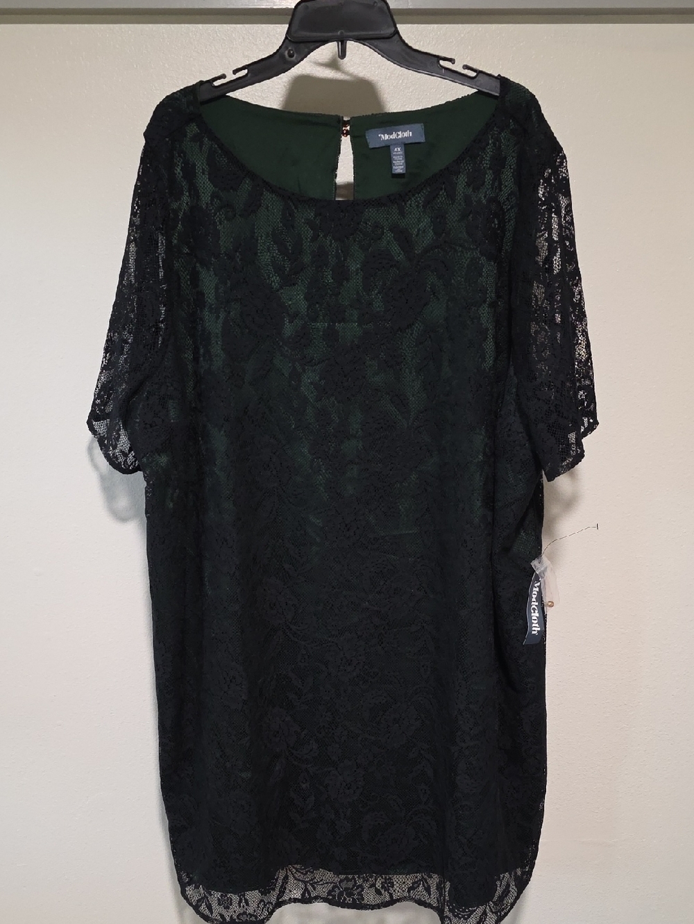 NWT ModCloth Black Lace Dress with Emerald Green Lining Size 4x